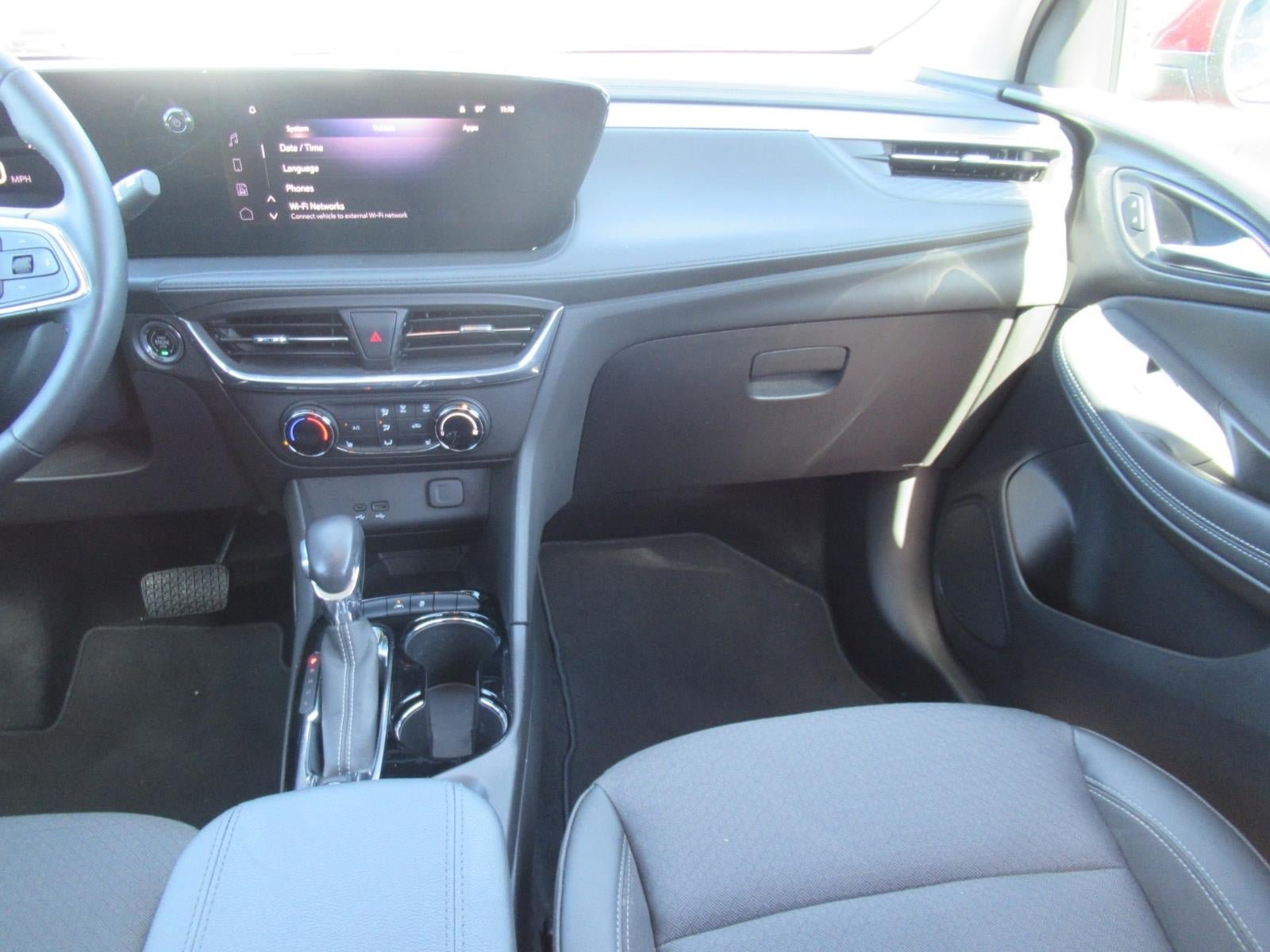 Used 2024 Buick Encore GX Preferred w/ Comfort Package FWD image 15