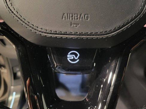 Used 2024 Land Rover Range Rover Sport image 14