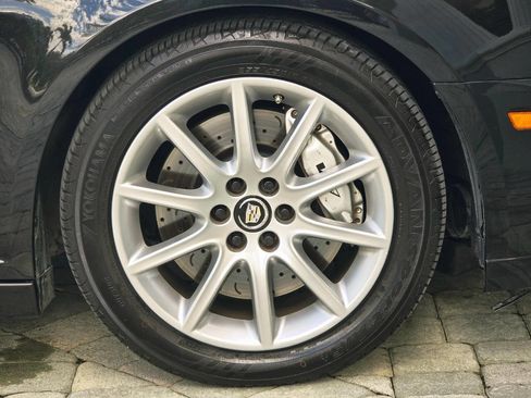 Used 2009 Cadillac STS V image 42