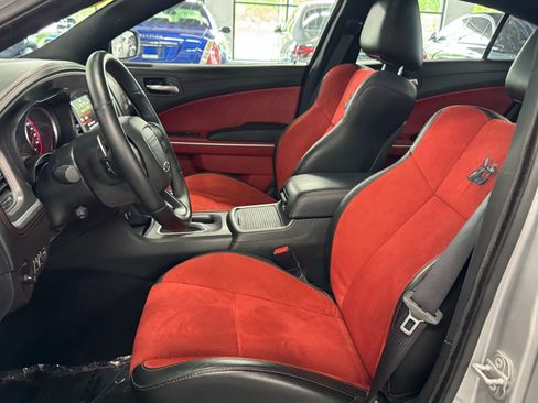 Used 2022 Dodge Charger Scat Pack w/ Plus Group image 10