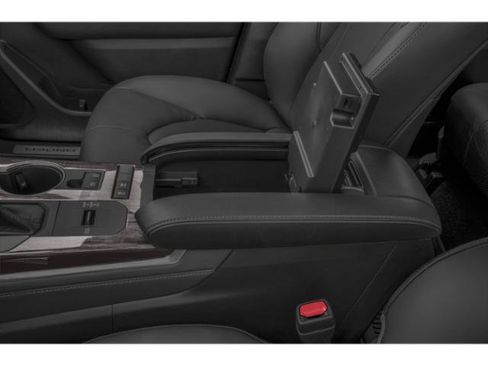 Certified 2021 Toyota Highlander Limited AWD/4WD image 14