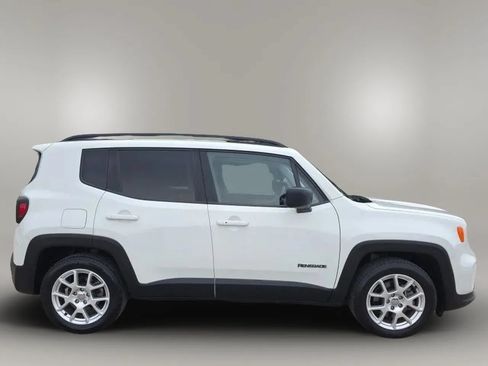 Used 2020 Jeep Renegade Sport w/ Sport Appearance Group FWD image 9