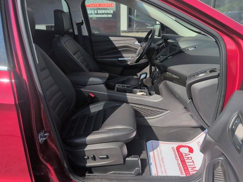 Used 2019 Ford Escape Titanium AWD/4WD image 12