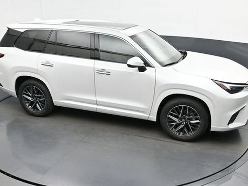 Used 2026 Lexus TX 350 AWD w/ Technology Package image 19
