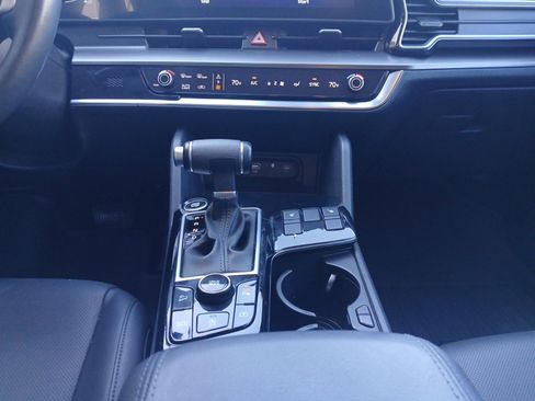 Used 2023 Kia Sportage EX image 11