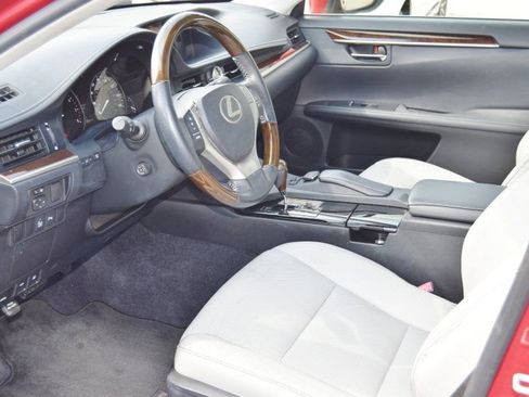 Used 2015 Lexus ES 350 w/ Luxury Package image 17