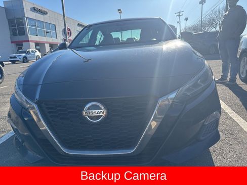 Used 2020 Nissan Altima 2.5 SR image 1