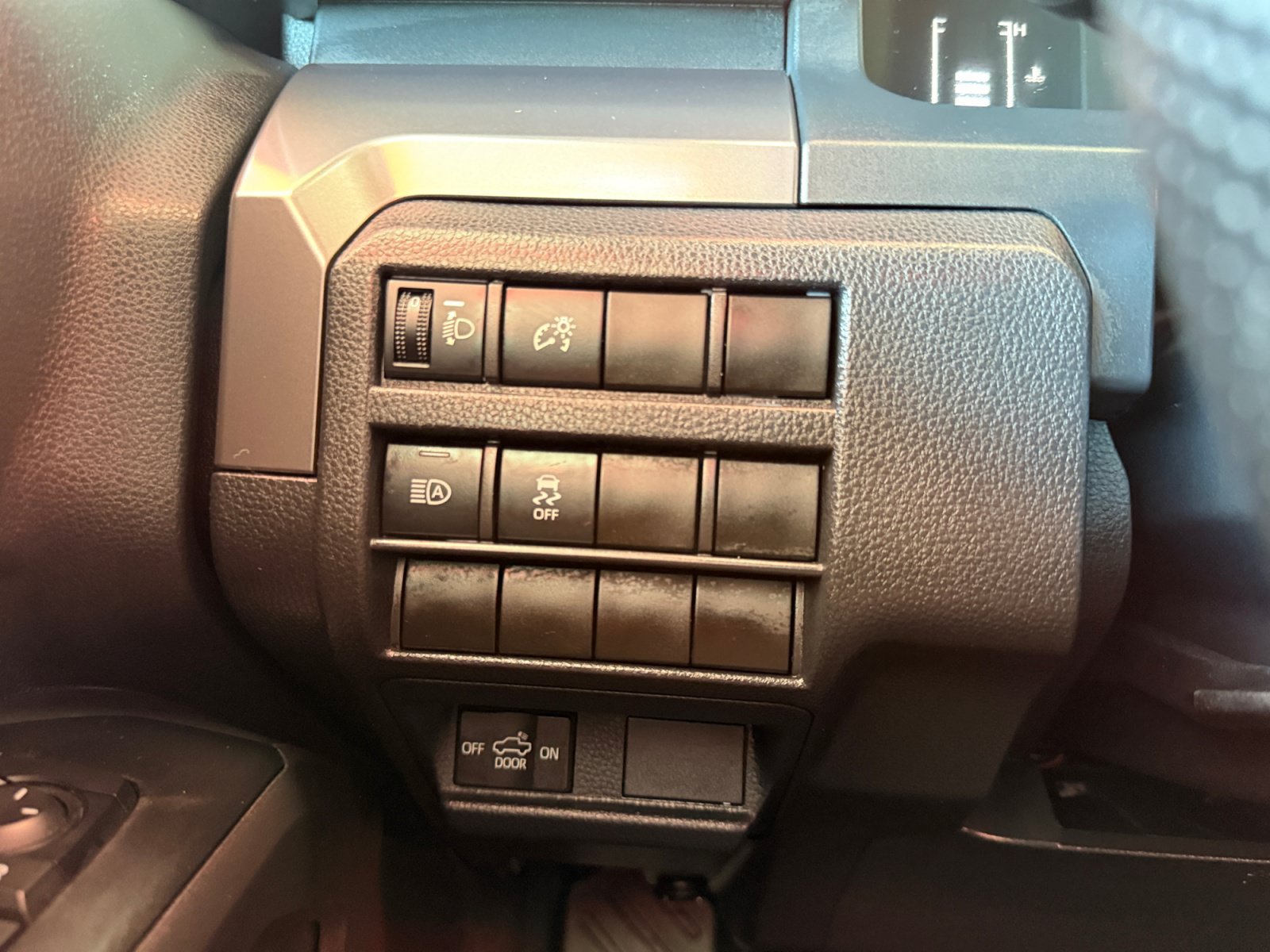 Certified 2026 Toyota Tacoma SR5 AWD/4WD image 22