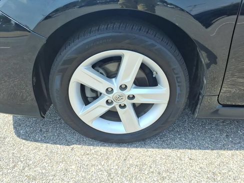 Used 2013 Toyota Camry SE FWD image 11