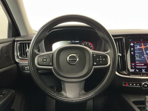 Used 2022 Volvo S60 B5 Inscription image 17