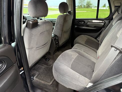 Used 2009 GMC Envoy SLE w/ Sun And Sound Package AWD/4WD image 19