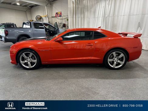 Used 2013 Chevrolet Camaro SS w/ RS Package RWD image 5