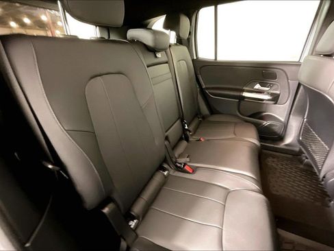 Used 2026 Mercedes-Benz GLB 250 4MATIC image 19