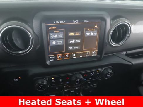 Used 2022 Jeep Wrangler Unlimited Sahara w/ Dual Top Group AWD/4WD image 4