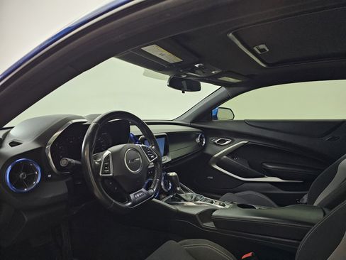 Used 2017 Chevrolet Camaro LT w/ RS Package image 6