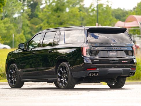 Used 2025 Chevrolet Suburban RST AWD/4WD image 66