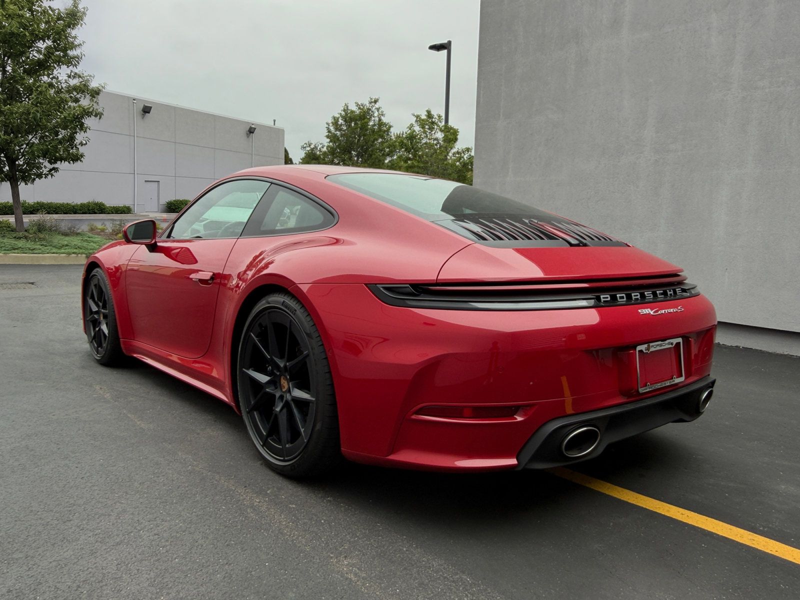 Used 2025 Porsche 911 Carrera S RWD image 3