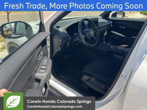 Used 2024 Honda HR-V Sport image 9