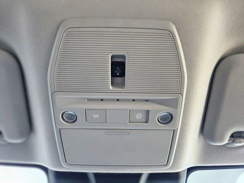 New 2026 Nissan Sentra SV w/ SV Convenience Package FWD image 26