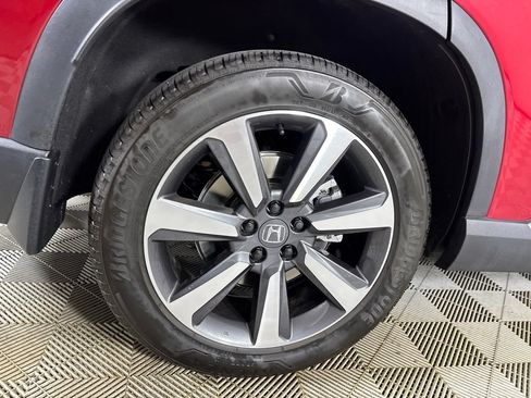 Used 2025 Honda Pilot Elite image 36