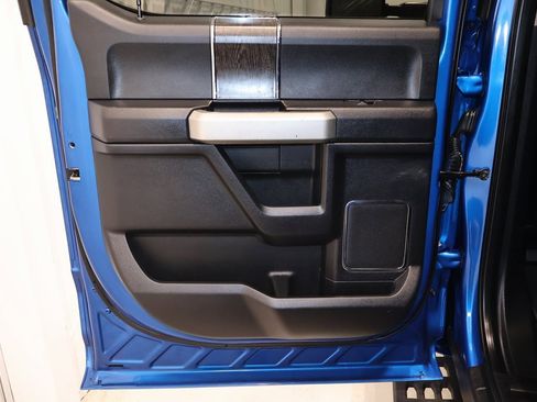 Certified 2020 Ford F350 Lariat w/ Tremor Off-Road Package image 16