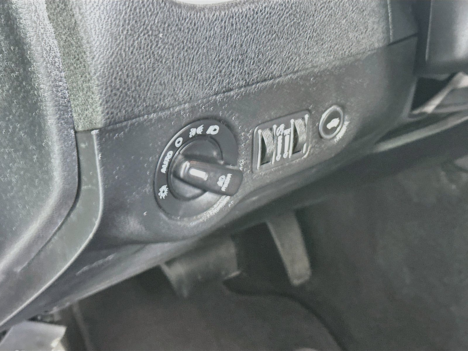 Used 2019 Dodge Charger SXT AWD/4WD image 10