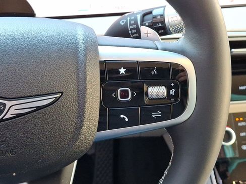 Used 2026 Genesis GV70 2.5T image 18