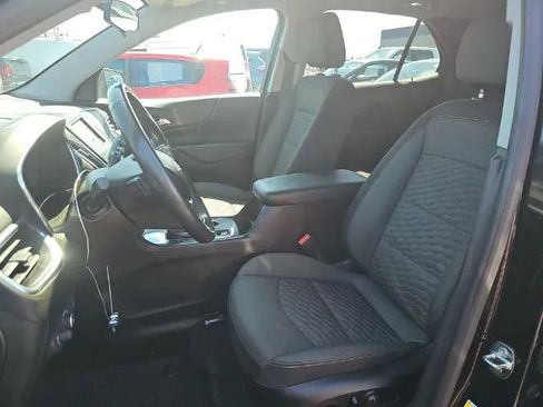 Used 2019 Chevrolet Equinox LT w/ Driver Convenience Package FWD image 8