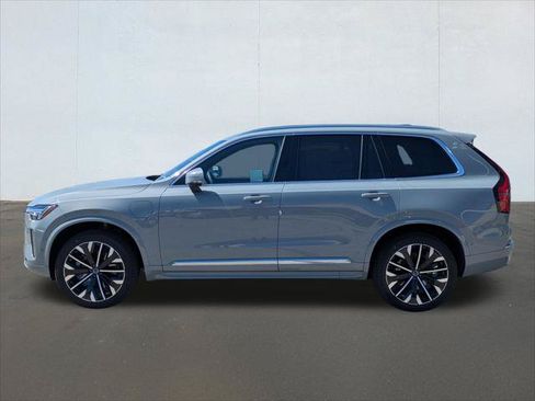 New 2026 Volvo XC90 T8 Ultra w/ Lounge Package AWD/4WD image 3