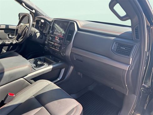 Used 2024 Nissan Titan PRO-4X w/ Pro-4x Convenience Package image 12