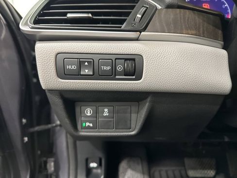 Used 2018 Honda Accord Touring image 15