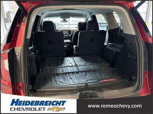 Used 2022 GMC Acadia SLE w/ Driver Convenience Package image 12