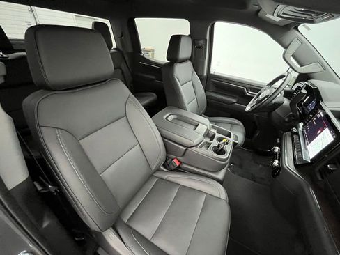 Used 2023 GMC Sierra 1500 SLT image 28