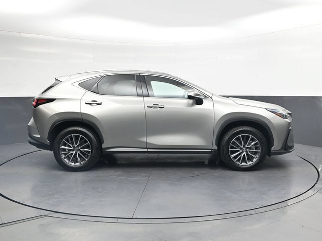 Used 2025 Lexus NX 350 AWD w/ Accessory Package (2T) image 3