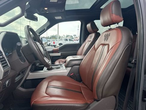 Used 2019 Ford F150 King Ranch w/ Equipment Group 601A Luxury AWD/4WD image 8