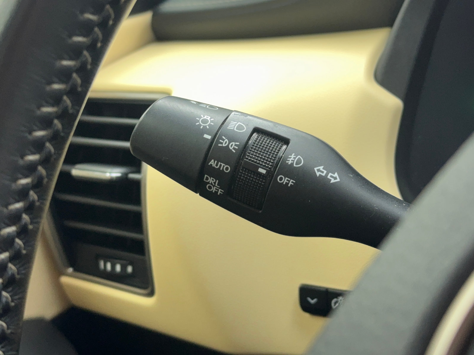 Used 2018 Lexus NX 300h AWD w/ Premium Package image 35