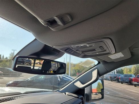 New 2026 GMC Sierra 2500 SLT w/ SLT Convenience Package image 30