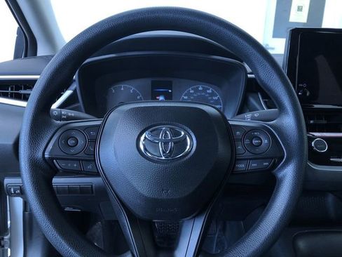 Certified 2025 Toyota Corolla LE image 24