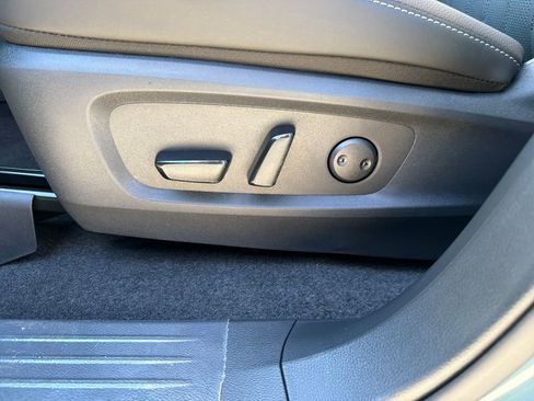 New 2026 Nissan Pathfinder Platinum w/ Cargo Package FWD image 16
