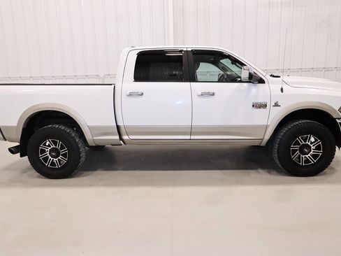 Used 2010 Dodge Ram 2500 Truck Laramie image 2
