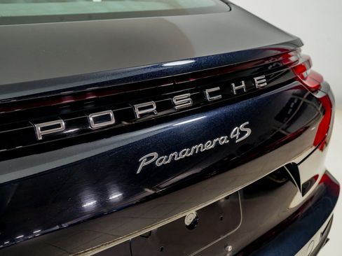 Used 2018 Porsche Panamera 4S AWD/4WD image 46