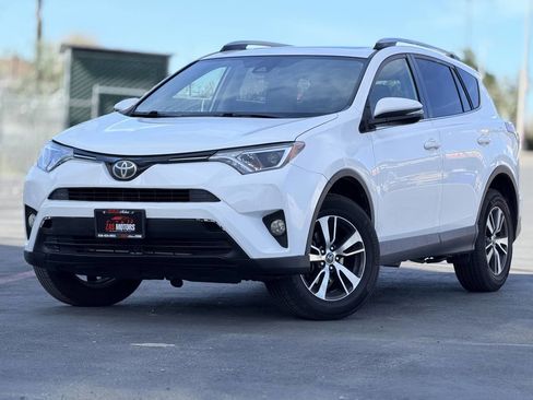 Used 2017 Toyota RAV4 XLE w/ Carpet Mat Package image 1