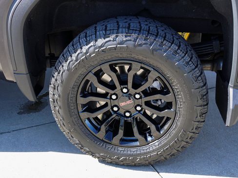 Used 2022 GMC Sierra 1500 AT4X AWD/4WD image 13
