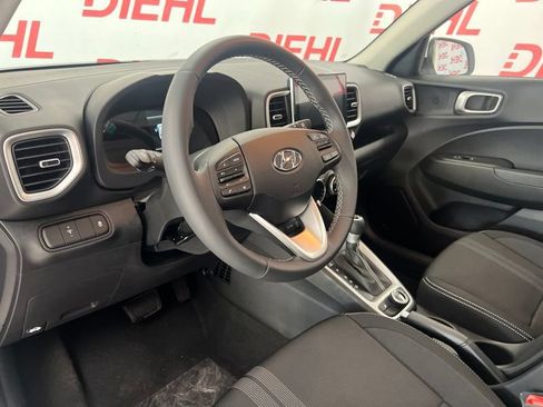 New 2026 Hyundai Venue SEL FWD image 17