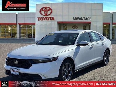 Used 2023 Honda Accord EX image 4