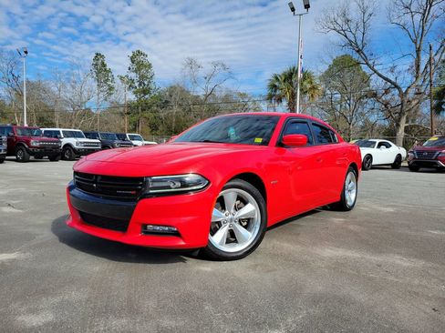 Used 2017 Dodge Charger R/T w/ Plus Group image 1