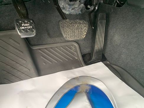 Used 2024 Toyota Camry LE w/ Convenience Package image 14