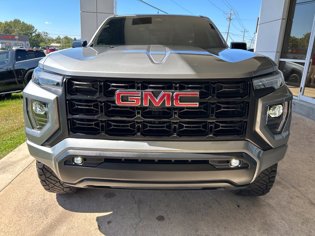 Used 2025 GMC Canyon Elevation w/ Convenience Package AWD/4WD image 3