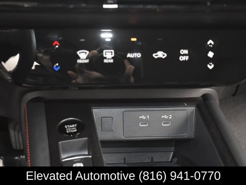 Used 2025 Nissan Kicks SR w/ Illumination Package AWD/4WD image 10