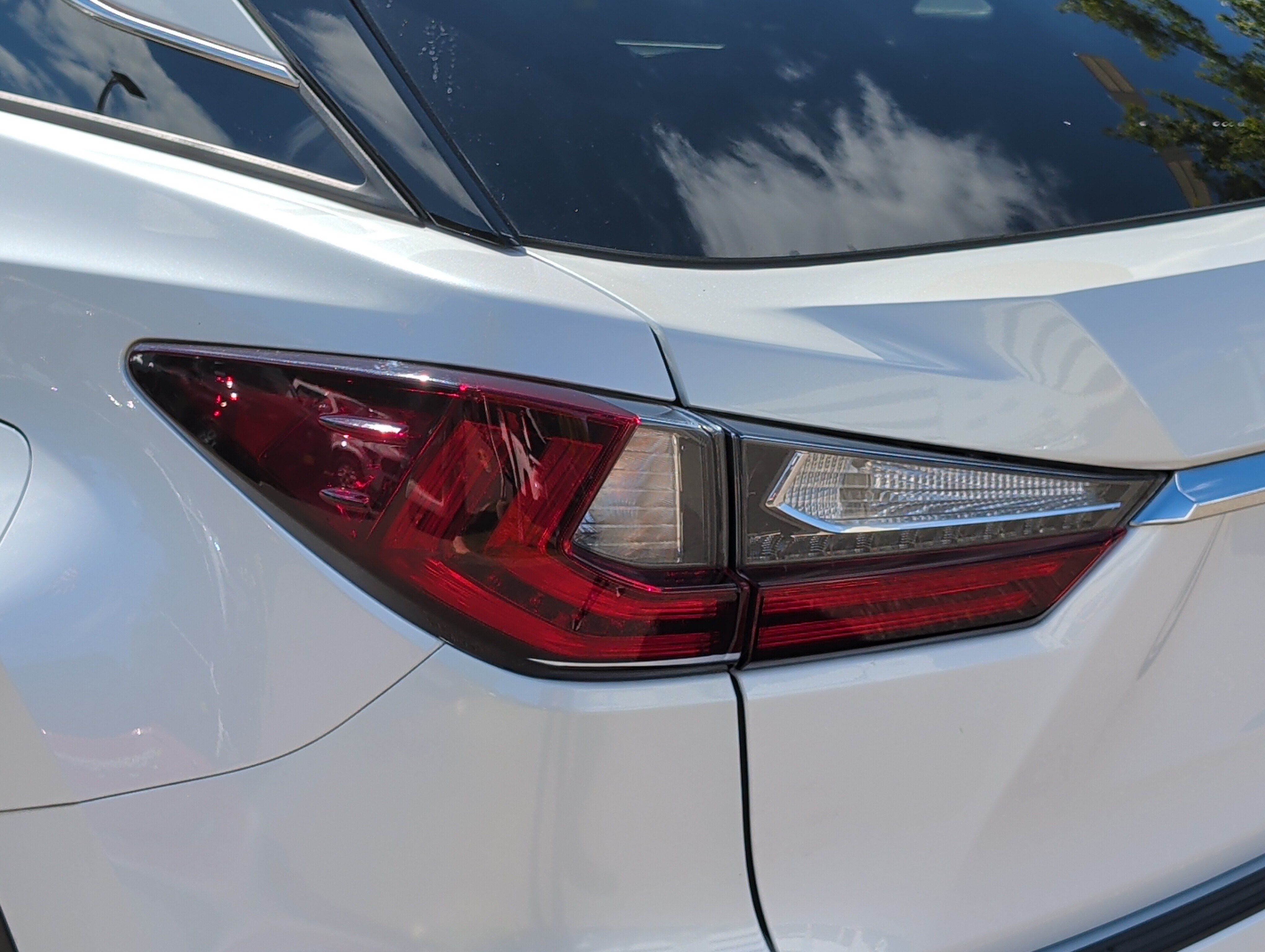 Used 2021 Lexus RX 450h AWD w/ Premium Package image 17
